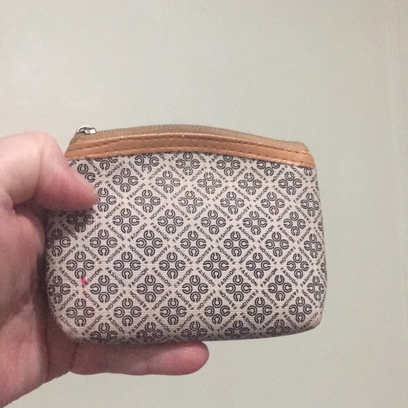 Accessories - Adorable change purse!